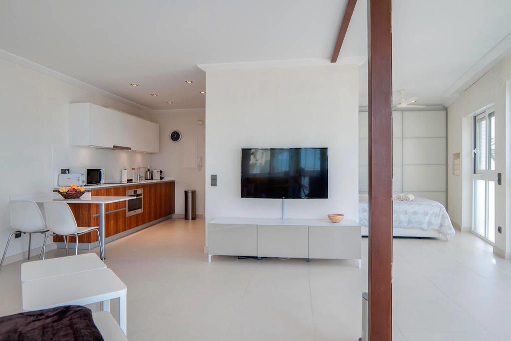 Luxury Views Apartment